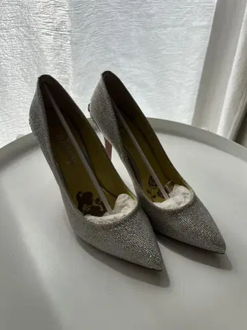 DIANA Disney 미녀와 야수 23cm 실버 펌프스