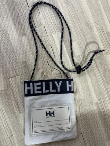 완판템 HELLY HANSEN 세일 파우치