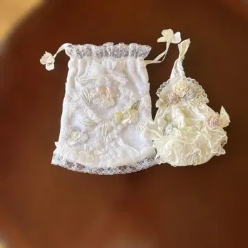 사엘라 복조리와 파우치 세트입니다.