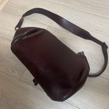 genten 다크 브라운 가죽 숄더백 바디백