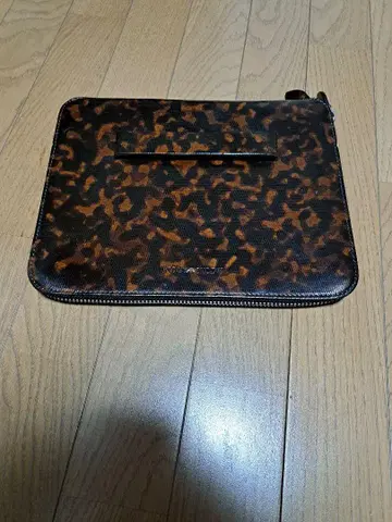 EMPORIO ARMANI 올 패턴 클러치백 레오파드