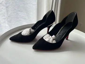 DIANA 23cm 스웨이드 펌프스
