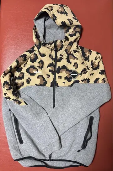 FCRB Ventilation Hoodle XL 디지털 카모
