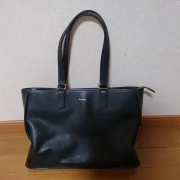 폴 스미스 고급스러운 다크 그린 트리밍 가죽 토트백
