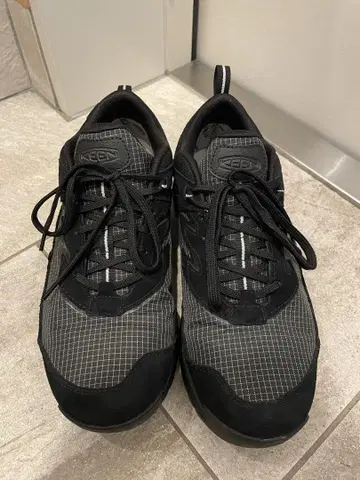 KEEN 트레일 스니커즈 27.5 방수