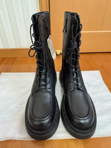 미사용 ZARA 미들 레이스업 부츠 블랙 사이즈 40 26.0cm