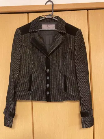 [ Karl Lagerfeld ] 코듀로이 숏 자켓 수트