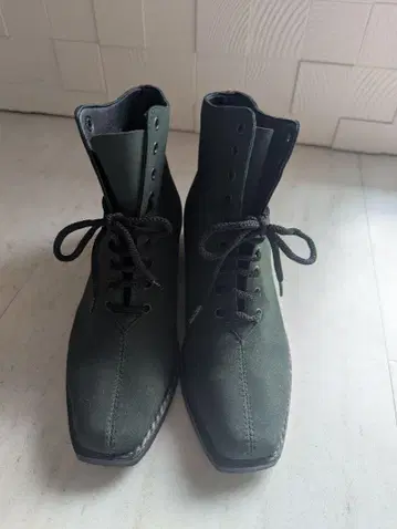 다크 그린 스웨이드 하이컷 부츠 23cm