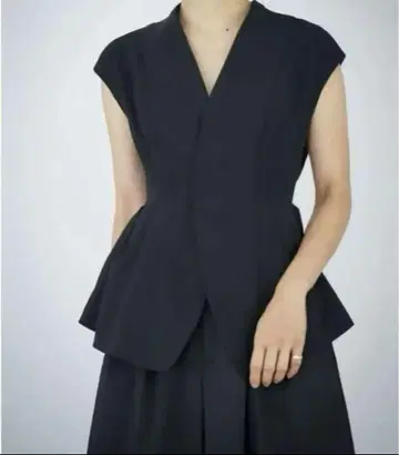 [ 새상품급 ] SHE Tokyo / Owen black 0