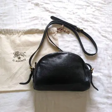 IL BISONTE 일비종떼 숄더백 블랙