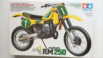타미야 1/12 스즈키 RM250 모토크로스 (생산 중단품)