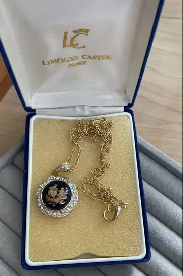 LIMOGES CASTEL 목걸이
