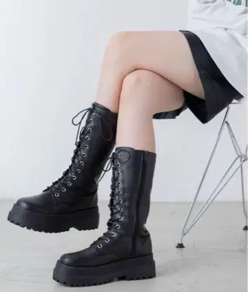미사용 택 포함 WEGO 레이스업 미들 통굽 부츠 블랙 위고