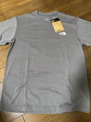 THE NORTH FACE 반다나 패턴 T셔츠 그레이