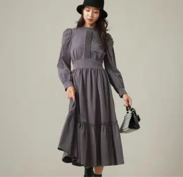 치크 핀턱 티어드 원피스