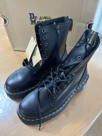 Dr.Martens 닥터마틴 (제이든) 8홀 15265001