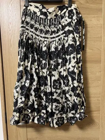 DRIES VAN NOTEN 스커트 MEDIUM