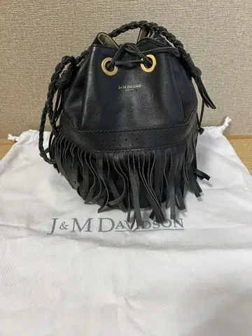 J&M DAVIDSON 프린지 버킷 백 블랙