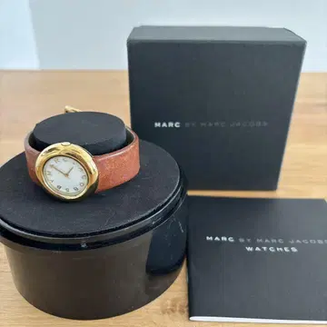 새상품급 MARC BY MARCJACOBS 시계