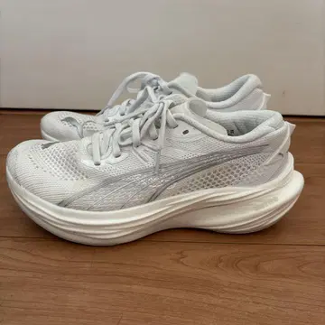 PUMA 디비에이트 나이트로 3
