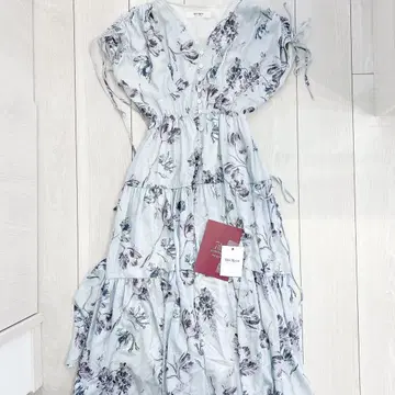 Herlipto Full Of Love 롱 드레스 파우더 민트