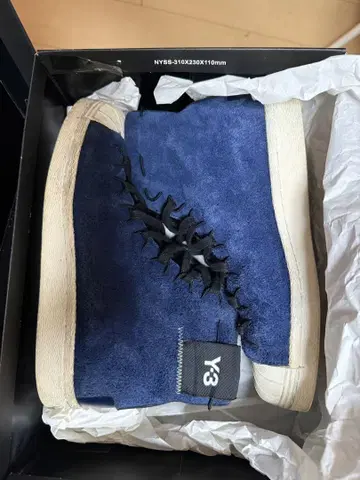 Y-3 스니커즈 박스 있음