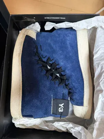 Y-3 스니커즈 박스 있음