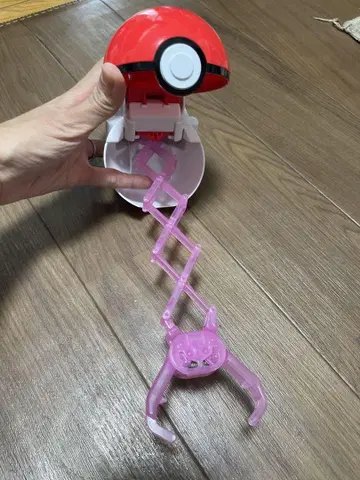 포켓몬 공 모양 뽑기 게임