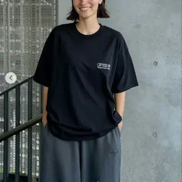 GOAT x Optstuff 'BLOCK LOGO T-SHIRT' 블랙