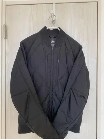 UNIQLO 화이트 마운티니어링 다운 자켓