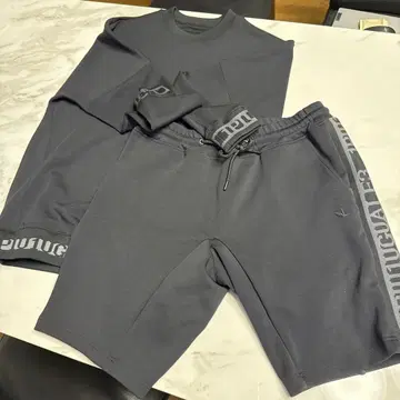 미사용 새상품 1piu1uguale3 셋업