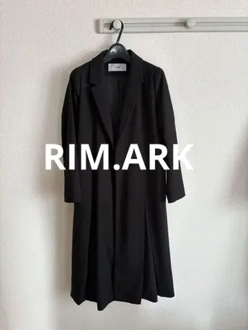 RIM.ARK 블랙 롱 코트 36 사이즈