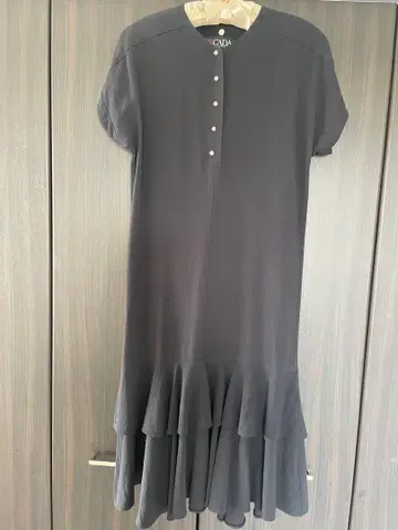 에스카다 ESCADA 프릴 장식 블랙 반팔 원피스