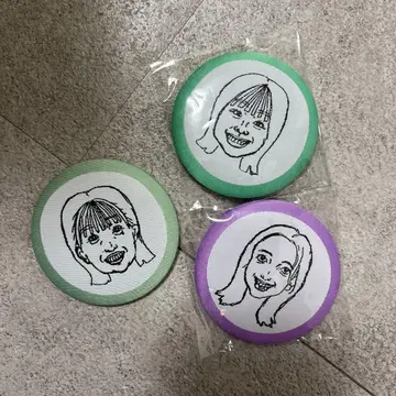 히나타자카46 카토시 화백 캐리커처 랜덤 캔뱃지