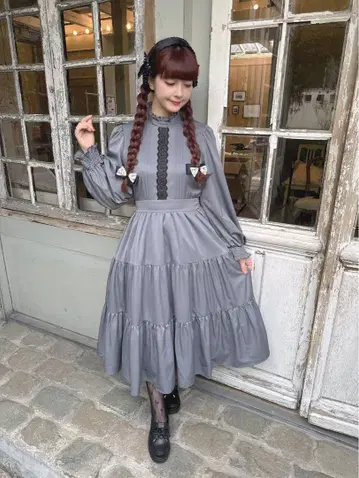 m petit 스탠드 카라 티어드 원피스