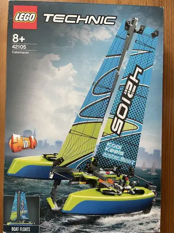 LEGO Technic 42105 카타마란