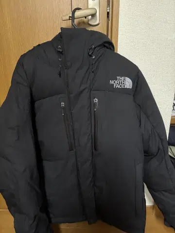 바르톨로 THE NORTH FACE 블랙 다운 자켓