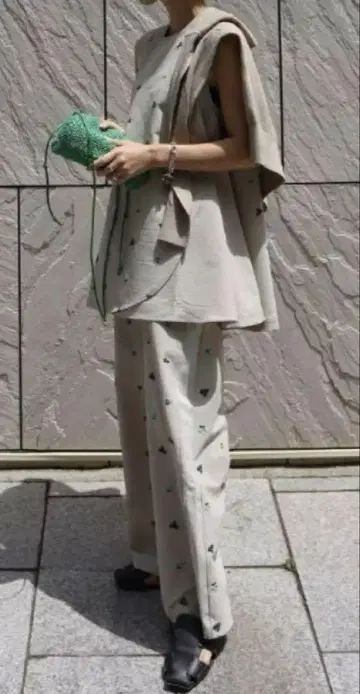마차트 자수 팬츠