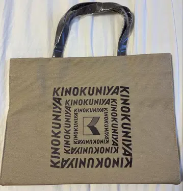 [ 새상품 ] KINOKUNIYA 로고 프린트 가죽 핸들 토트백