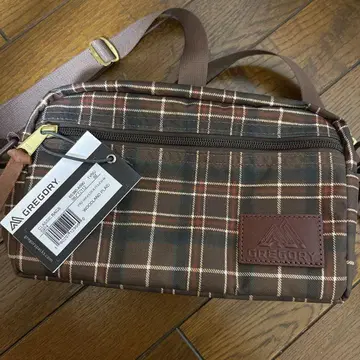 그레고리 패디드 숄더 파우치 M 우드랜드 플래드