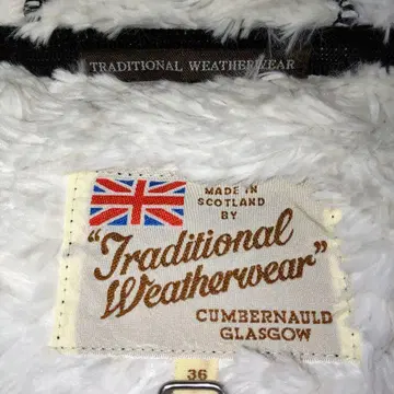 새상품급 Traditional Weatherwear 퀼팅 코트