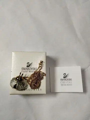 SWAROVSKI 크리스탈 MEMORIES 무당벌레 목걸이 골드
