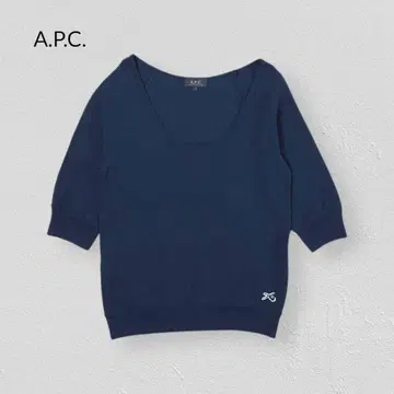 A.P.C. 네이비 3/4 소매 탑