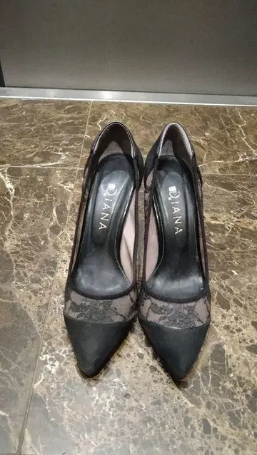 새상품급 다이애나 펌프스