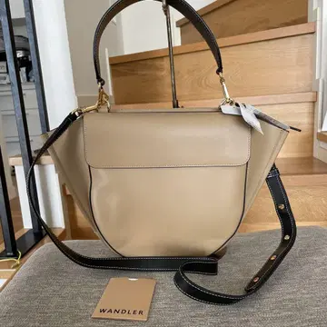 새상품 WANDLER 와들러 숄더 백