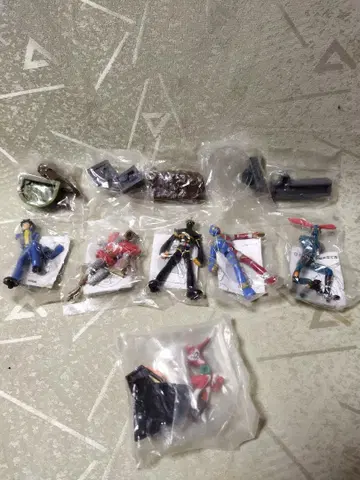 키카이다 하카이다 썬더맨 지로 변신 닌자 아라시 파리켄 피규어