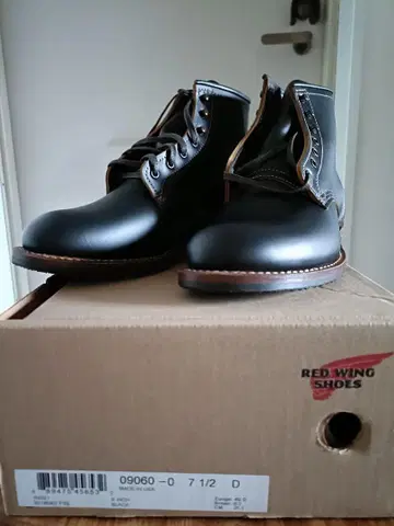 RED WING SHOES 9060