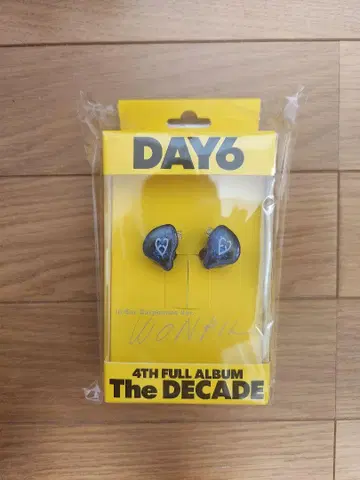 DAY6 4th Album The DECADE 원필 이어폰