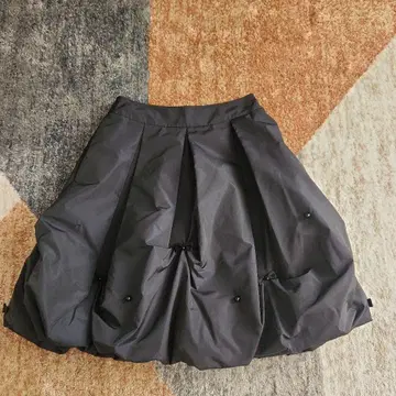 르네 블랙 벌룬 스커트 리본 포함