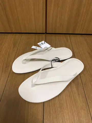 ZARA 자라 스트랩 샌들 43 화이트